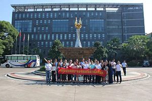 全联房地产商会莅临锦力 | 曼科速装技术再引地产界关注！