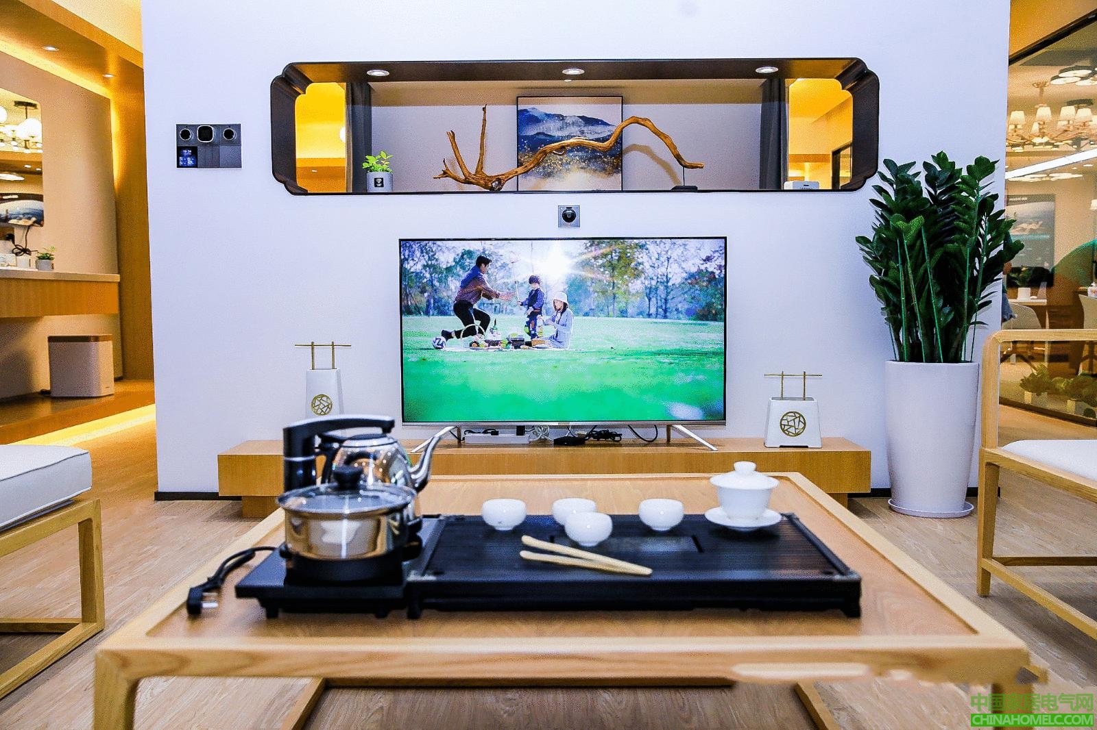 鸿雁iHouse全屋智能生活馆深圳旗舰店盛大开业